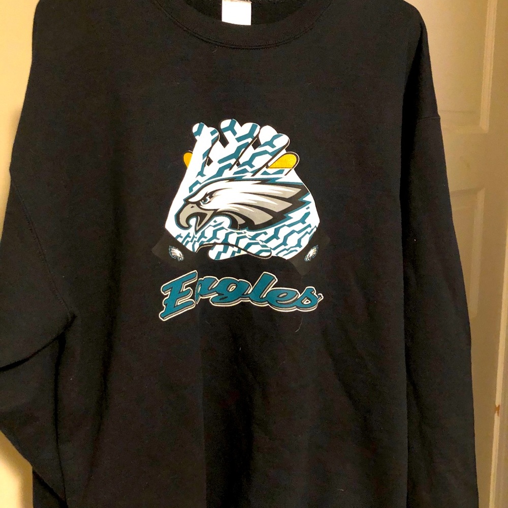 Eagles sweatshirt size xxl